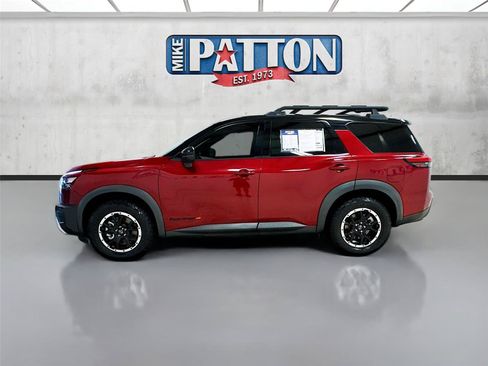 Used 2023 Nissan Pathfinder Rock Creek AWD/4WD image 4