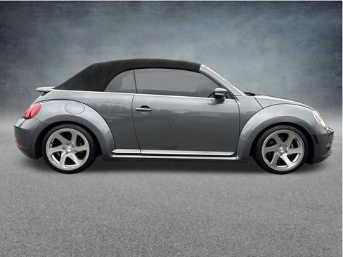 Used 2013 Volkswagen Beetle 2.5 image 9