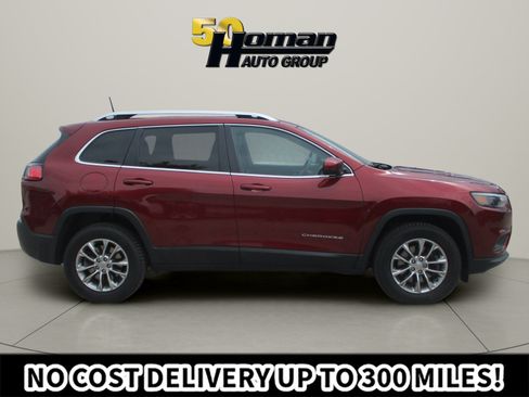 Used 2019 Jeep Cherokee Latitude Plus w/ Cold Weather Group AWD/4WD image 6