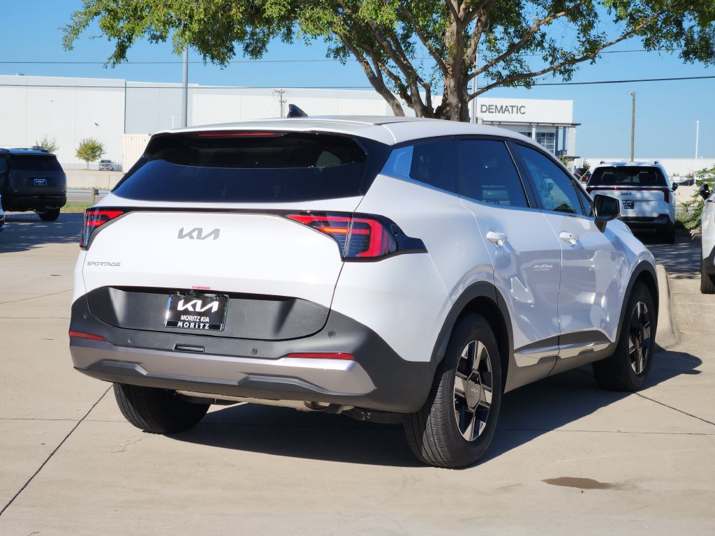 New 2026 Kia Sportage LX FWD image 4