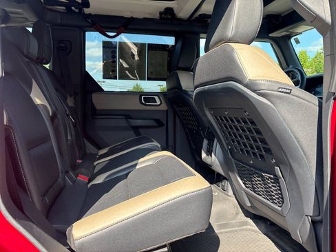 Used 2025 Ford Bronco Big Bend w/ Black Diamond Package AWD/4WD image 38