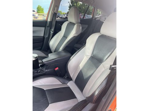 Used 2019 Subaru Crosstrek 2.0i Limited w/ Moonroof Package AWD/4WD image 5