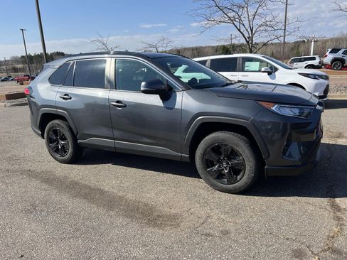 Used 2021 Toyota RAV4 XLE image 4