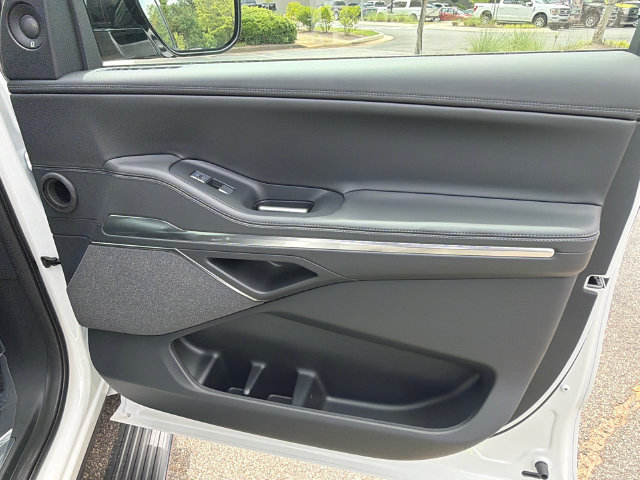 New 2027 Lincoln Navigator L Reserve w/ Jet Appearance Package RWD image 16
