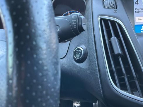 Used 2017 Ford Focus RS AWD/4WD image 19