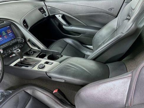 Used 2015 Chevrolet Corvette Z06 w/ 2LZ Preferred Equipment Group RWD image 24