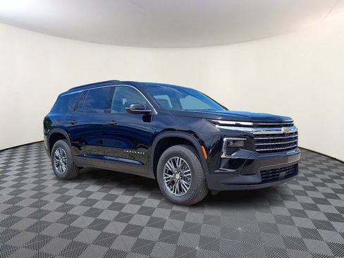 New 2025 Chevrolet Traverse LT image 26