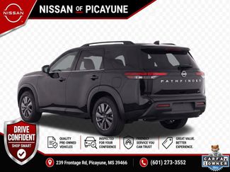 Used 2024 Nissan Pathfinder SV FWD video 3