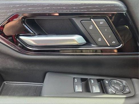 Certified 2026 GMC Yukon AT4 Ultimate w/ LPO, Floor Liner Package AWD/4WD image 25