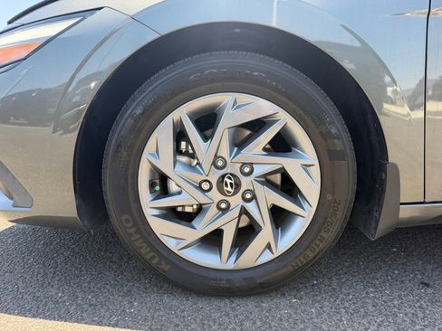 Certified 2024 Hyundai Elantra SEL FWD image 26