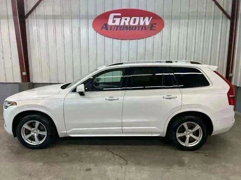 Used 2017 Volvo XC90 T5 Momentum w/ Vision Package image 14