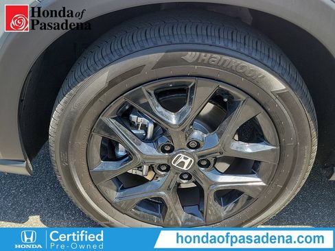 Certified 2025 Honda HR-V Sport image 28