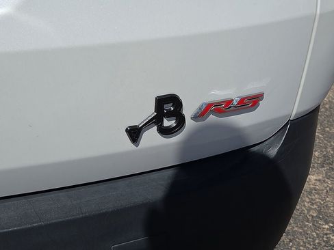 Used 2023 Chevrolet Traverse RS AWD/4WD image 18