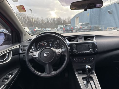 Used 2017 Nissan Sentra SV w/ Style Package image 12