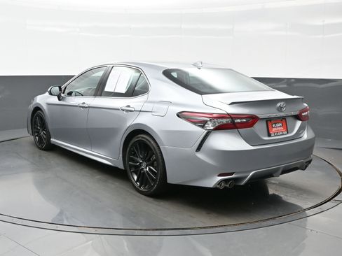 Used 2023 Toyota Camry XSE FWD image 4
