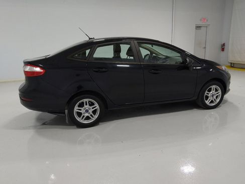 Used 2019 Ford Fiesta SE image 10