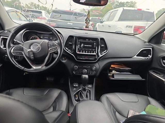 Used 2020 Jeep Cherokee Limited AWD/4WD image 3