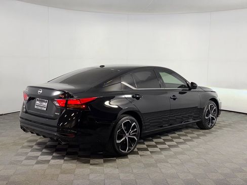 Used 2025 Nissan Altima 2.5 SR image 6