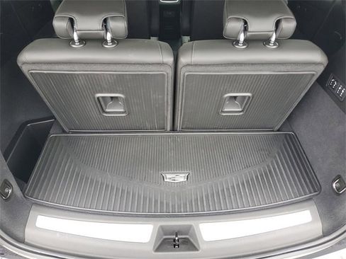 Certified 2024 Cadillac XT6 Premium Luxury w/ Technology Package image 9