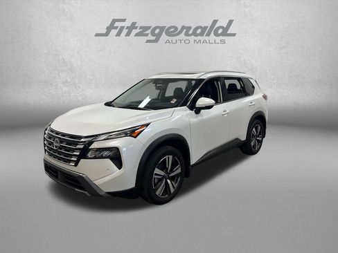 Used 2025 Nissan Rogue SL w/ SL Premium Package FWD image 1