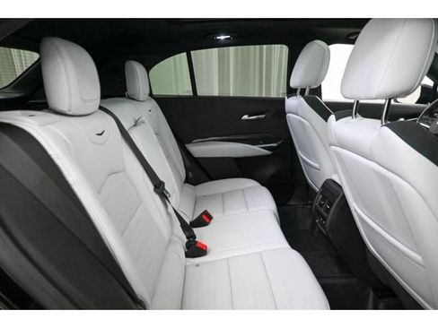 Used 2024 Cadillac XT4 Sport image 17