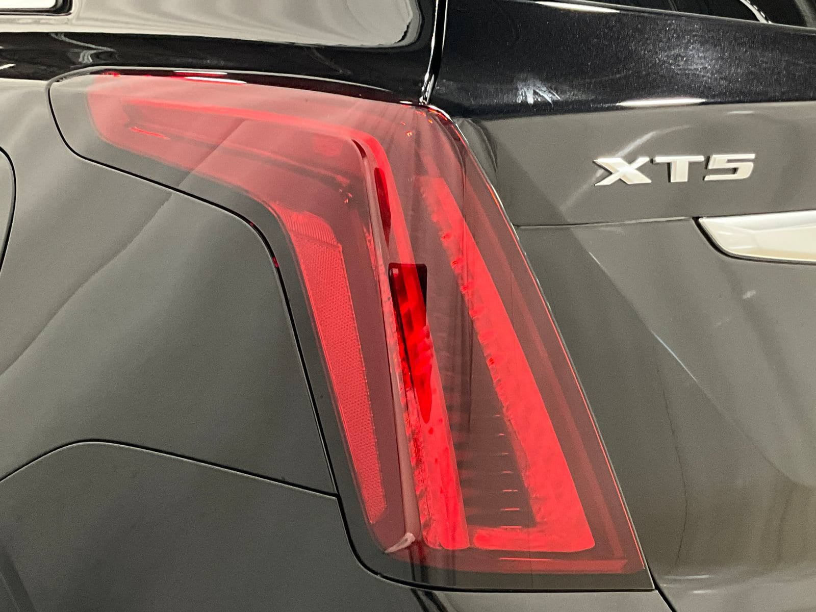 Used 2024 Cadillac XT5 Luxury FWD image 28