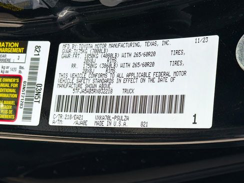 Used 2024 Toyota Tundra Limited w/ Power Package image 42