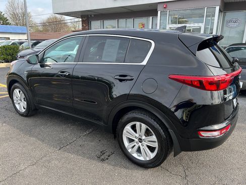 Used 2018 Kia Sportage LX image 11