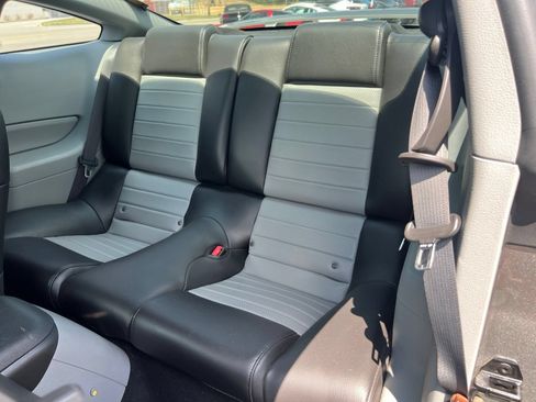 Used 2009 Ford Mustang GT RWD image 34