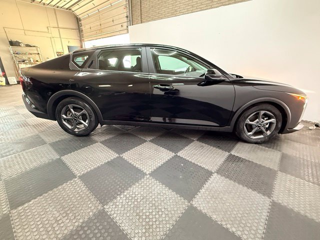 Used 2025 Kia K4 FWD image 12
