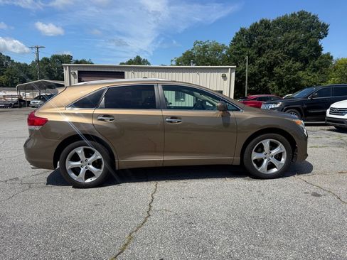 Used 2009 Toyota Venza AWD image 8