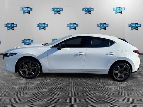 Used 2022 MAZDA MAZDA3 s image 2
