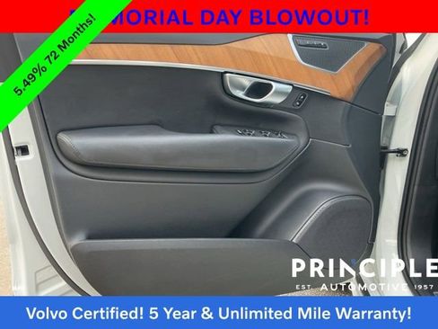 Certified 2024 Volvo XC90 B5 Plus AWD/4WD image 27