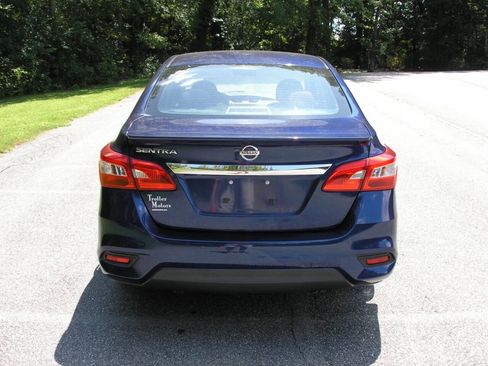 Used 2017 Nissan Sentra S w/ S Style Package image 5