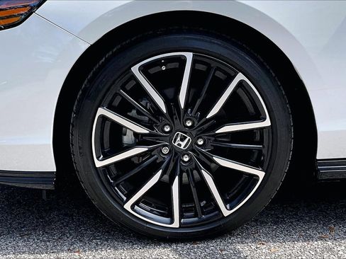 Used 2024 Honda Accord Touring image 35