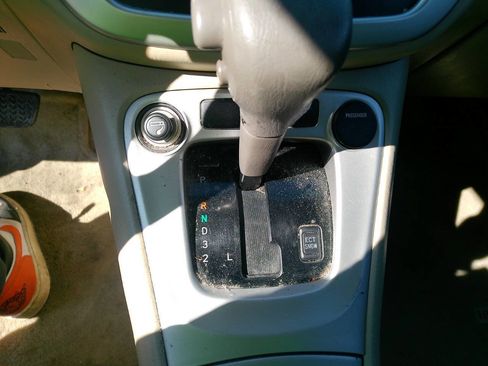 Used 2004 Toyota Highlander 4WD V6 image 15