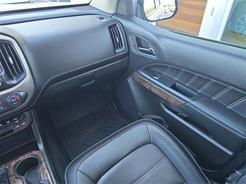 Certified 2021 GMC Canyon Denali image 14