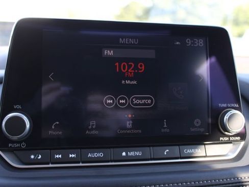 Used 2023 Nissan Rogue SL AWD/4WD image 17