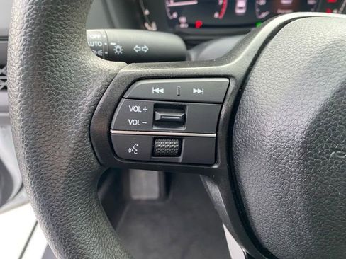 Used 2024 Honda Accord EX image 25