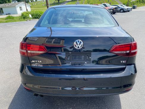 Used 2018 Volkswagen Jetta S FWD image 4