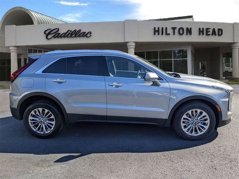 Certified 2024 Cadillac XT4 Premium Luxury image 7