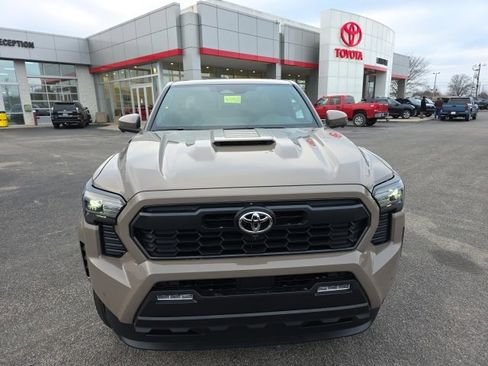 New 2026 Toyota Tacoma TRD Sport image 3