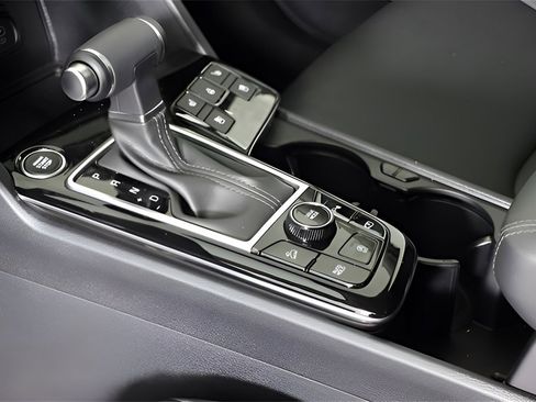 Used 2024 Kia Sportage SX image 20