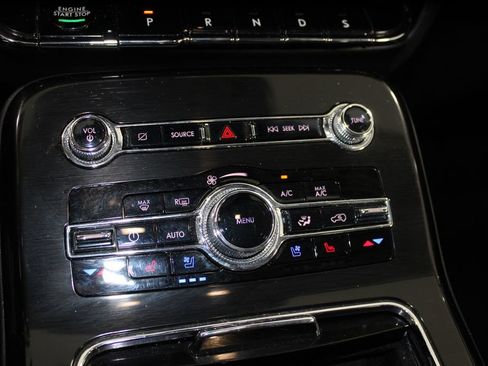 Used 2022 Lincoln Nautilus Reserve w/ Equipment Group 201A image 47