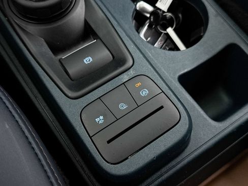 Used 2023 Ford Maverick Lariat w/ Lariat Luxury Package FWD image 10