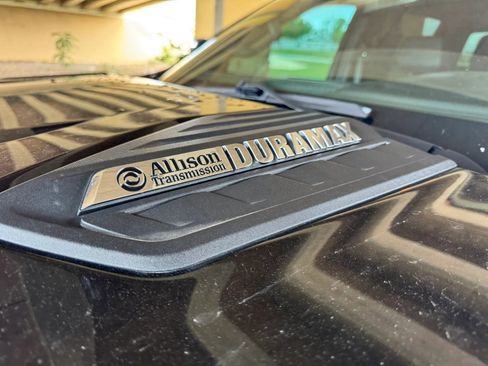 Used 2024 Chevrolet Silverado 3500 High Country image 9