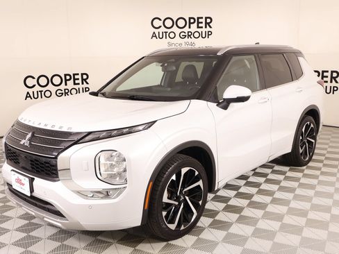 Used 2024 Mitsubishi Outlander SEL AWD/4WD image 11
