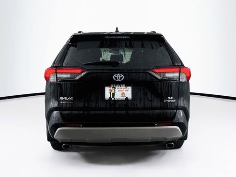 Used 2022 Toyota RAV4 SE AWD/4WD image 8