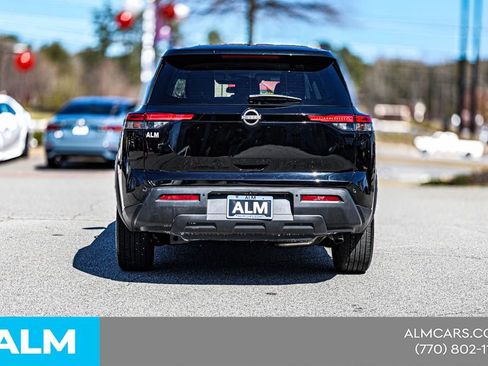 Used 2024 Nissan Pathfinder SV FWD image 13