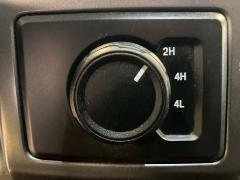 Used 2020 Ford F150 XLT w/ Equipment Group 302A Luxury image 19